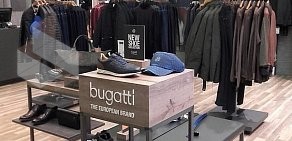 Магазин мужской одежды Bugatti на площади Победы