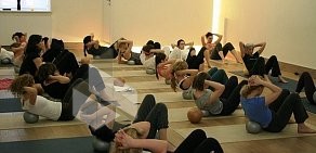 Студия йоги Ямуна боди роллинг