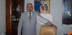 Адвокат Жукова М.В. на улице Мира
