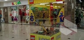 Фирменный магазин LEGO на улице Герцена, 94