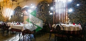 Ресторан Караван на набережной реки Фонтанки