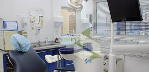 Центр протезирования и имплантации «Стоматология ЮГРА» на улице Дружбы Народов 