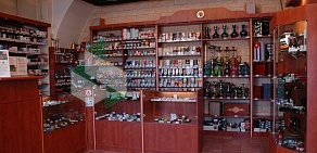 Магазин табачной продукции и сигарный лаунж Табакерка на набережной реки Фонтанки